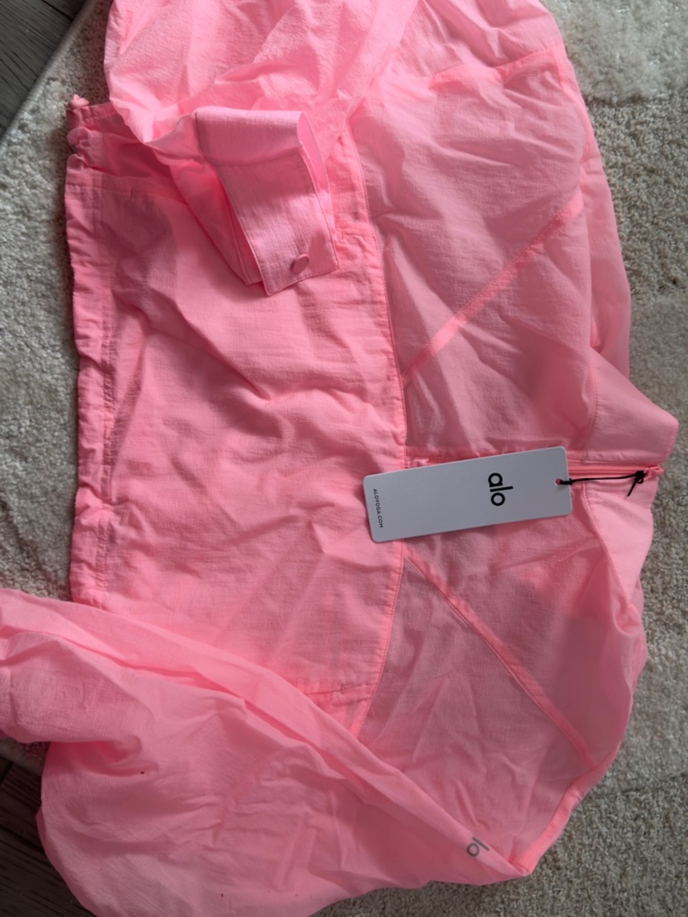 ALO Yoga Neon Bubblegum Pink Cropped Pullover